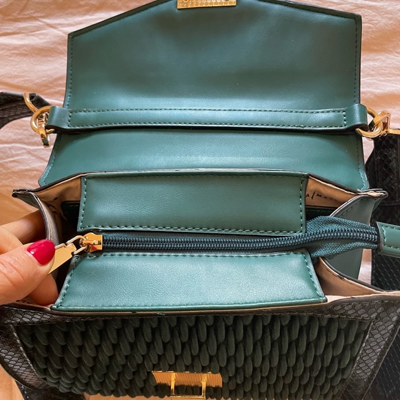 Alessia Massimo Green Velvet & Snake Bag - Picture 9 of 10